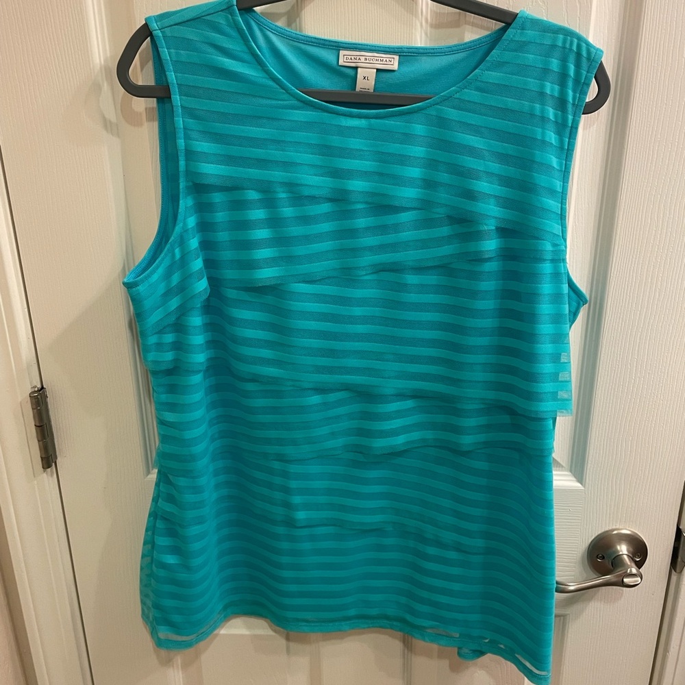 Dana Buchman XL Sleeveless Teal Top